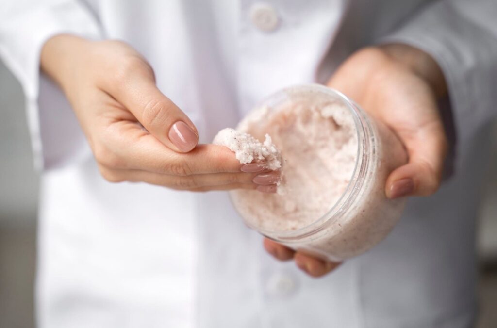 How to Choose Right Skin Exfoliator