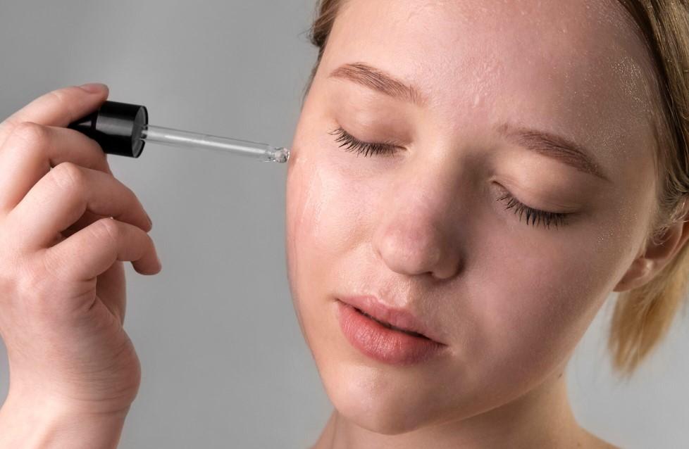 How to Choose the Perfect Serum for Oily Skin: A Complete Guide 2 serum for oily skin